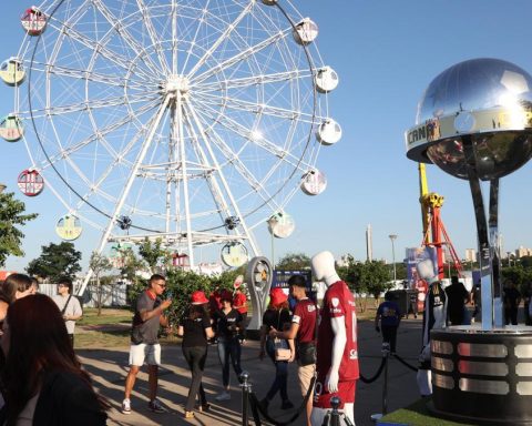 Pellegrino's Lanús against At. Mineiro de Sampaoli, with the South American Cup at stake