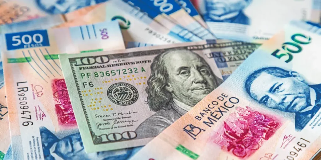 Peso advances marginally against the dollar in a session of few changes