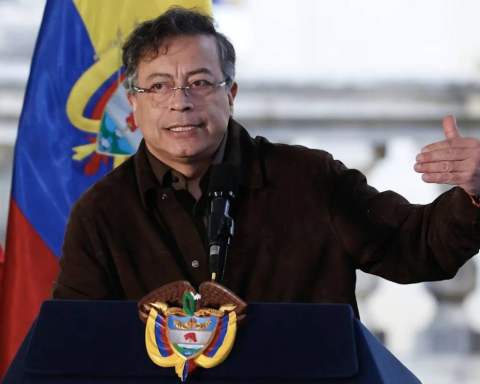 Petro throws a dart at the US: we managed to seize drugs without causing deaths