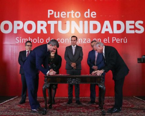 Port of Matarani signs addendum for expansion with new investments for US$700 million