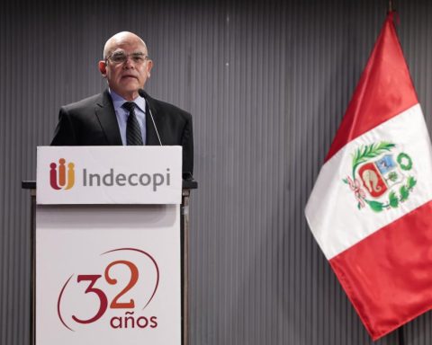 Premier is in favor of Indecopi being an independent organization