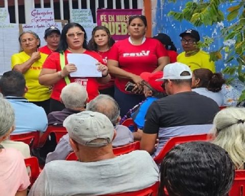Presidente Maduro exhorta activar el 100% de los CBBI este domingo