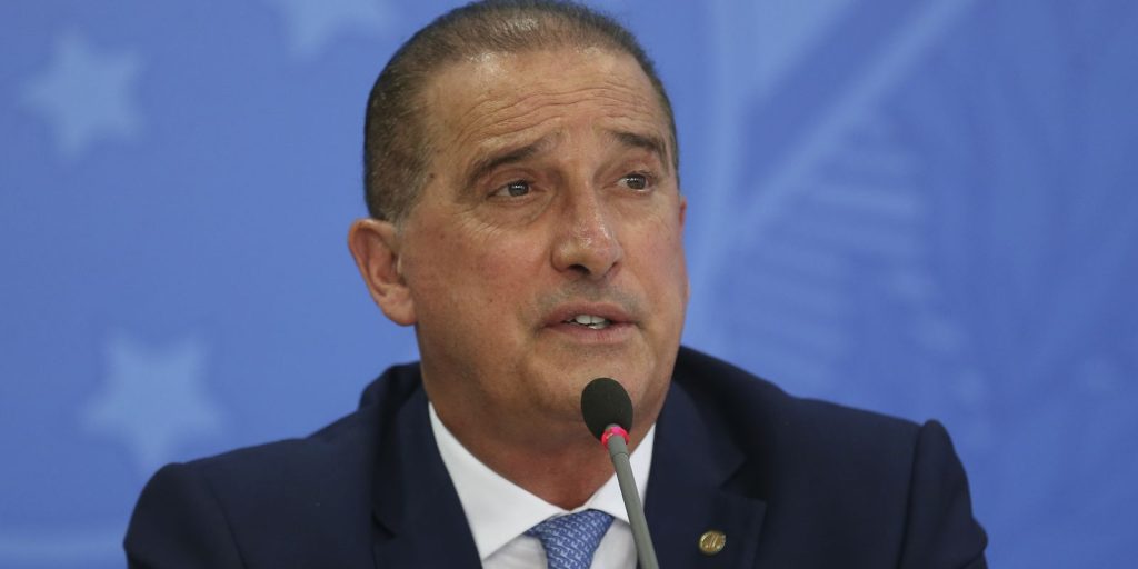 Problems with discounts were recurring, says Bolsonaro's minister