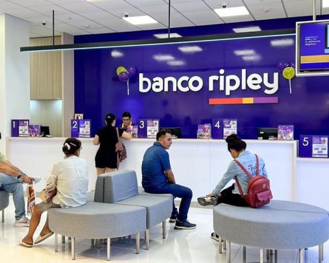 Profits of banks and savings banks grow more than 40%