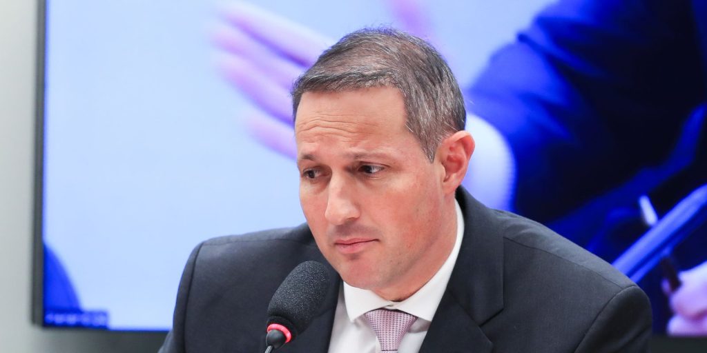 Rapporteur retreats and reviews PF action without governor’s approval