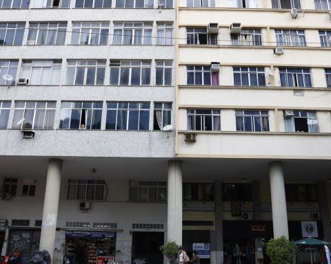 Rent inflation falls 0.11% in 12 months; 1st retreat since May 2024