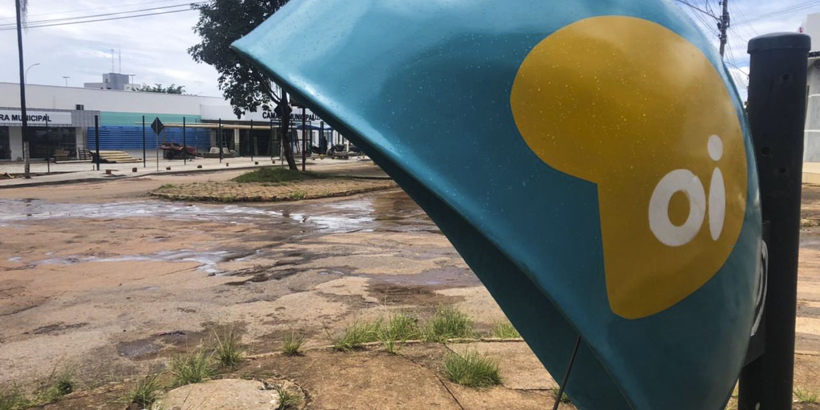 Rio court declares Oi bankrupt amid debt of R$ 1.7 billion