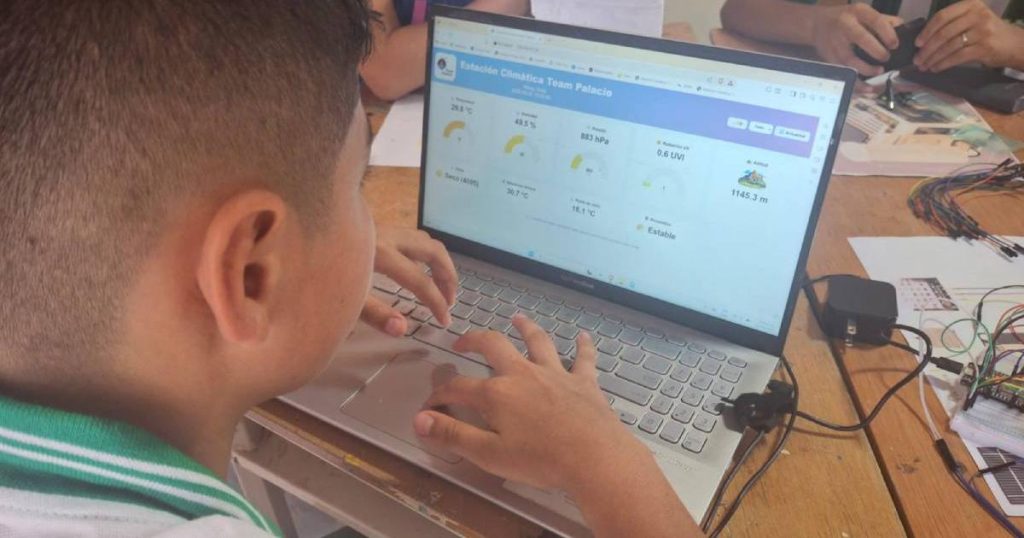 Rural school students from Vegalarga, Neiva, finalists in national innovation contest