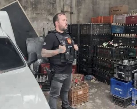 SP Police carry out operation against sale of adulterated drinks