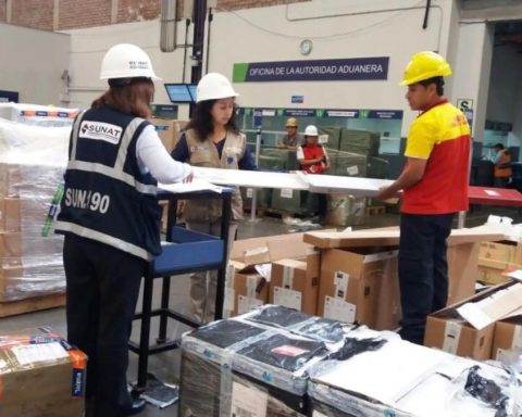 Salaries of up to S/ 10,500! SUNAT opens job positions with salaries higher than the minimum