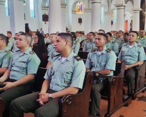 Santander joins the commemoration of the 134 years of the National Police