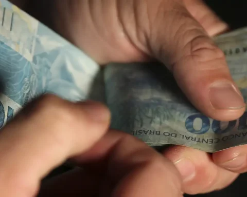 Savings have a net withdrawal of R$9.7 billion in October