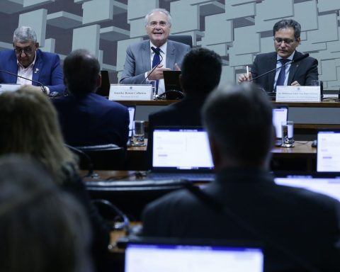 Senate Committee approves income tax exemption for those earning up to RS 5,000