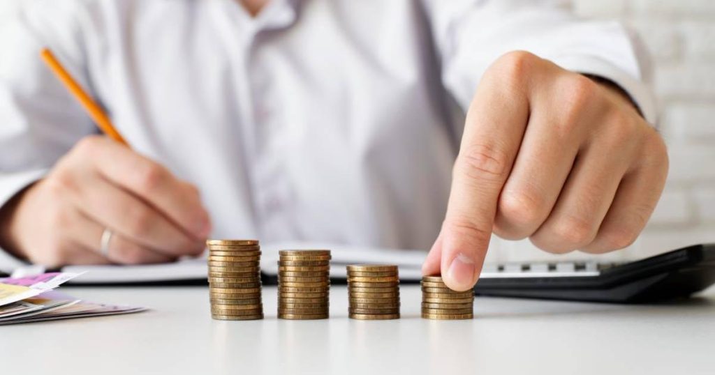 Service premium in Colombia: rules, calculations and sanctions that workers and employers should know