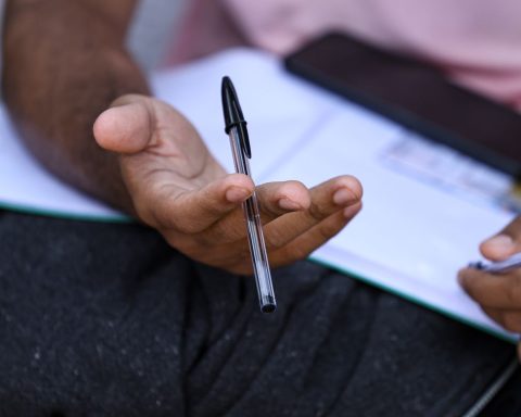 Shooting suspends Enem test at school in Rio