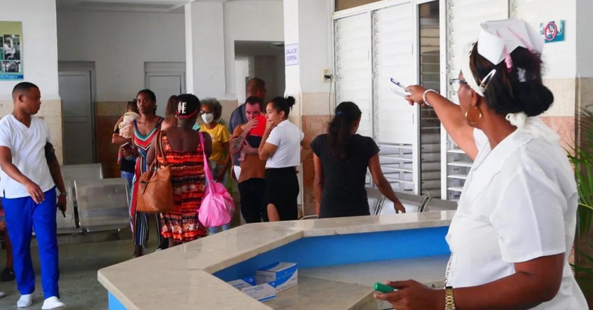 Sick doctors and overwhelmed hospitals, the "virus" extends to the entire Cuban territory