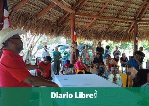 Suero community members denounce businessmen seeking to remove them from lands