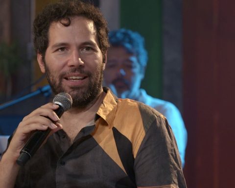 TV Brasil shows tribute to Paulinho da Viola at Samba da Gamboa