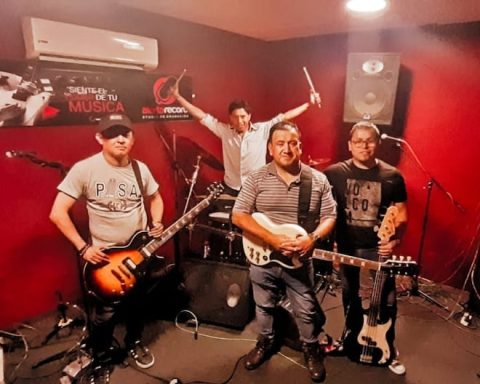 Tacna: Líber Forti presents “Acústicos por el Rock” with the Tacna band Coma 4