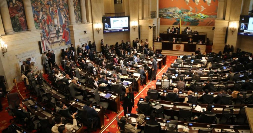 Tax reform advances in Congress with adjustments to VAT and high taxes