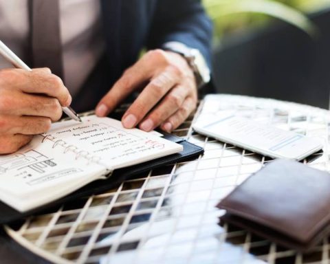 Tax reform: presentation is filed with minimal support and without clear majorities in Congress