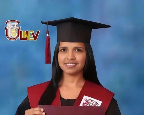 Teacher is injured when intervening in a fight between students; ADP demands security measures