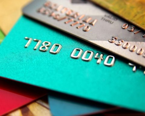 The Bank of Mexico seeks changes to calculate the CAT of loans and cards