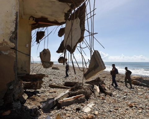 The Government will finance half the price of construction materials for those affected by Melissa