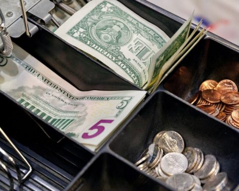 The North American economy cools under tariff pressure