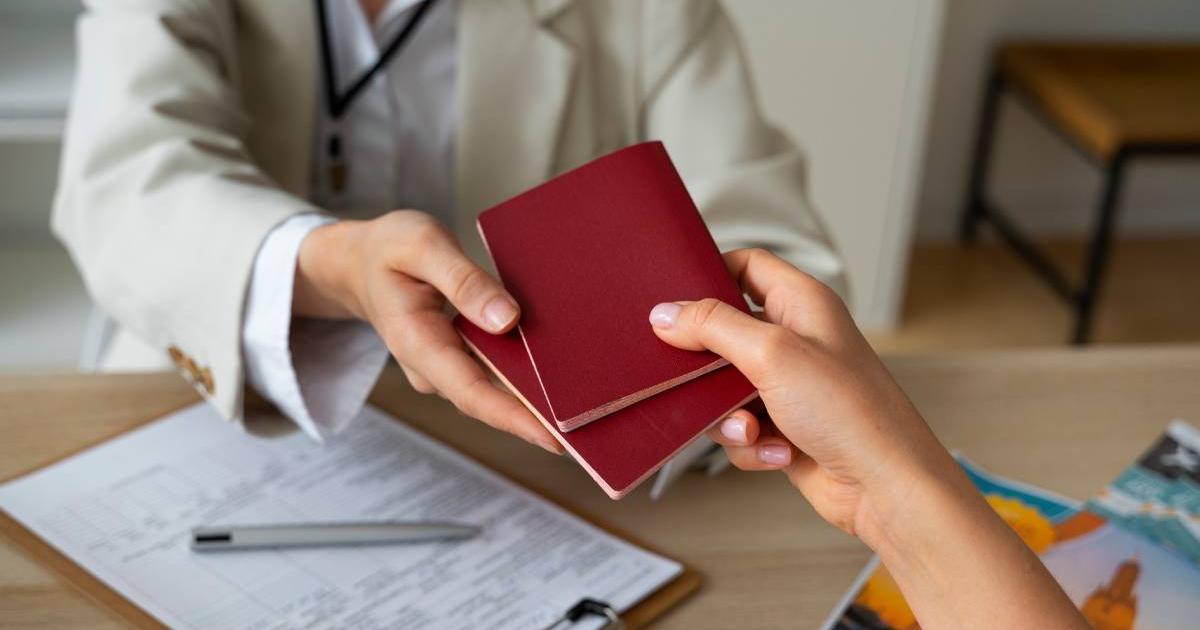 The US maintains its immigration requirements: only certain countries can travel without a traditional visa