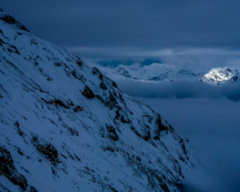 The city where the sun says goodbye until 2026: this is how Alaskans live