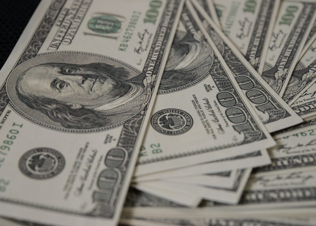 The dollar stops its fall and rises again in the informal market of Cuba