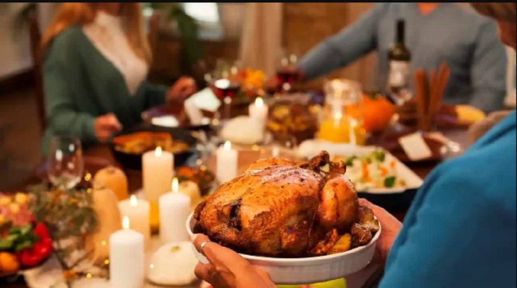 The empty chairs at the Thanksgiving table of Venezuelan families in the United States