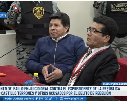 The meaning of the gestures that Pedro Castillo made when he was sentenced