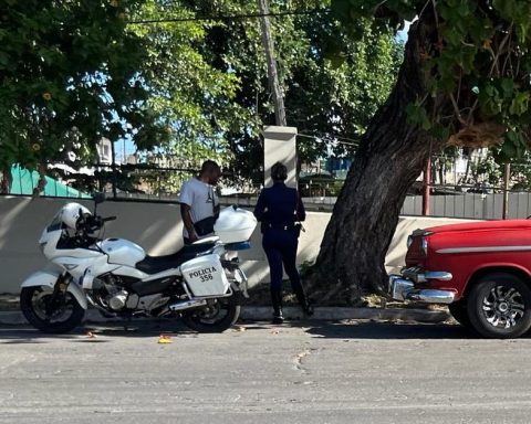 The second secret trial of former Minister Gil Fernández began today in Marianao