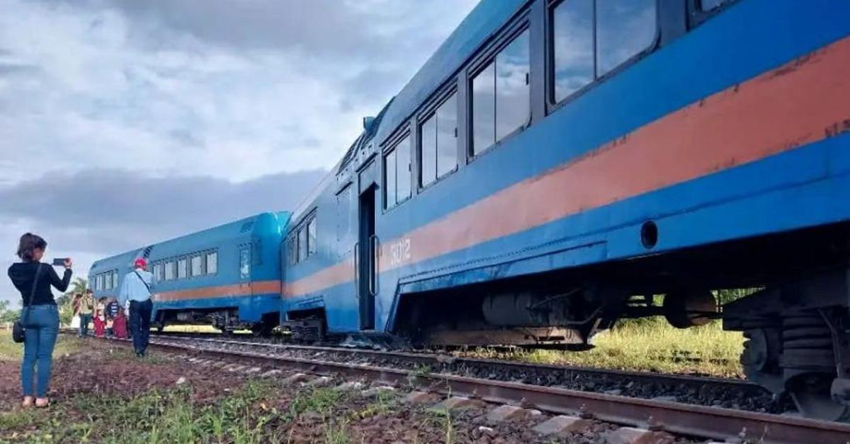 The train that made the route between Havana and Sancti Spíritus derails in Villa Clara