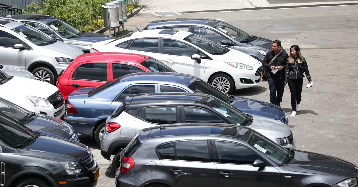 Theft of mirrors in Medellín: video shows theft on Oriental Avenue
