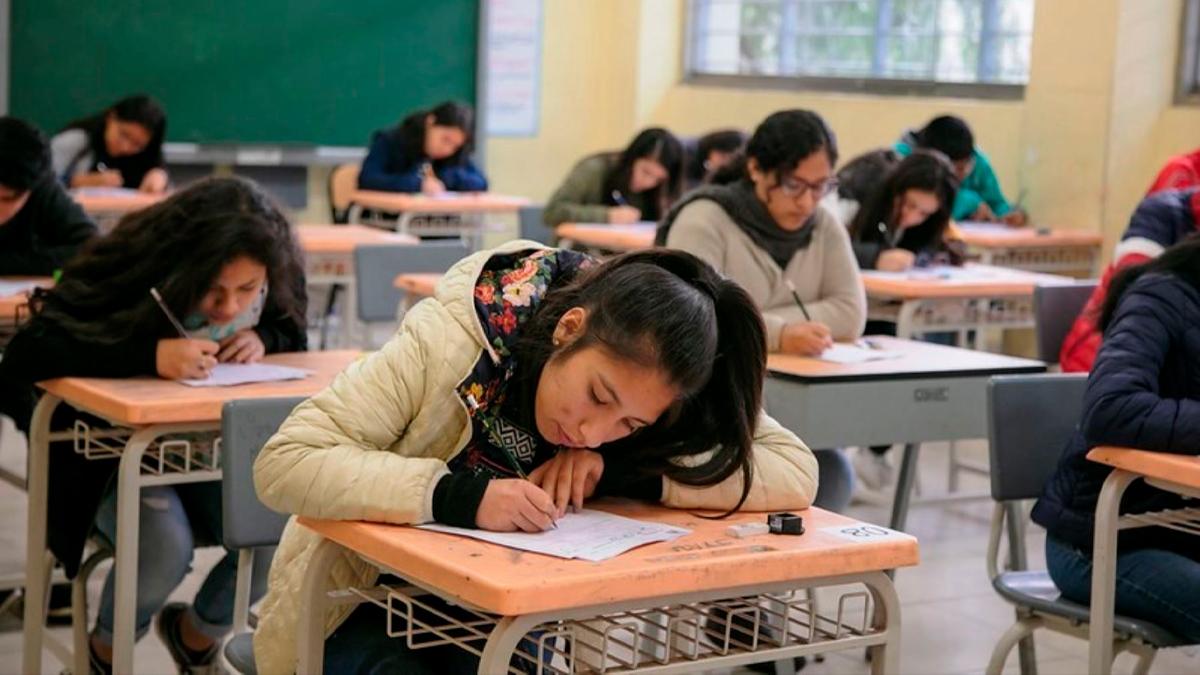 There are 20 thousand students who would be left without Scholarship 18