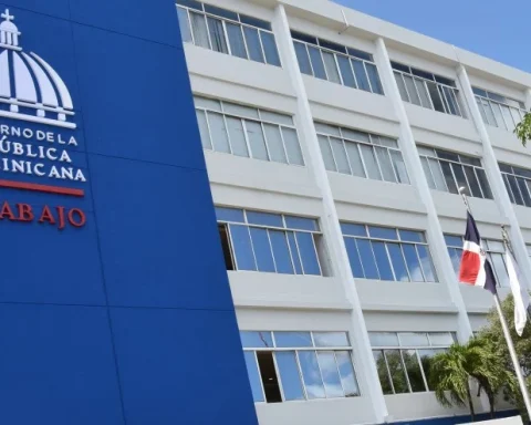 Familiares de empleados fallecidos en el Jet Set recibirán compensación, asegura Ministerio de Trabajo