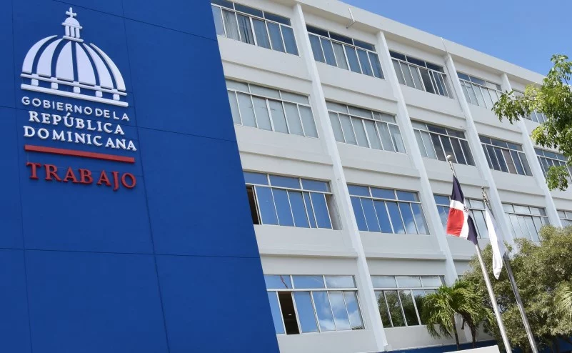 Familiares de empleados fallecidos en el Jet Set recibirán compensación, asegura Ministerio de Trabajo