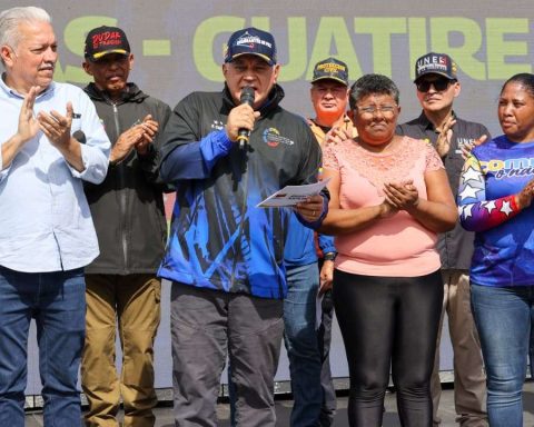 They activate 50 Peace Quadrants in Guarenas with the delivery of patrols and motorcycles