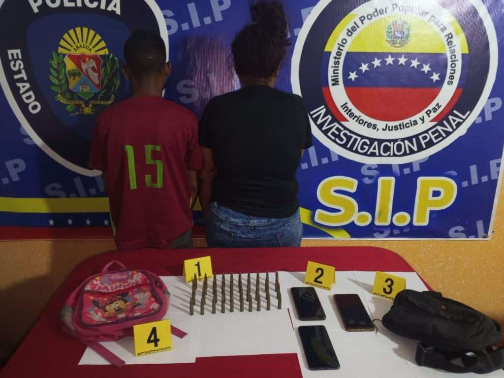 They arrested 10 subjects with war material