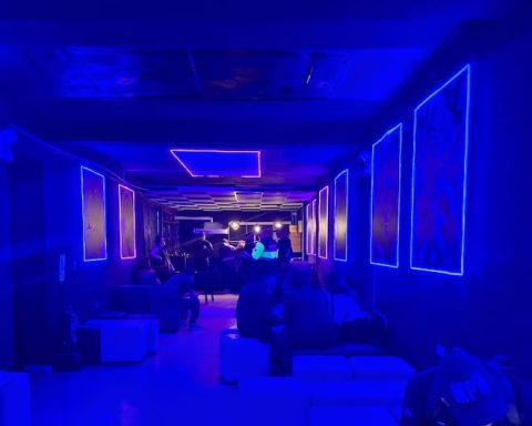 They close clandestine bar and confiscate all its furniture in Huancayo