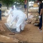 They recover the body of the last miner boarded up in El Callao