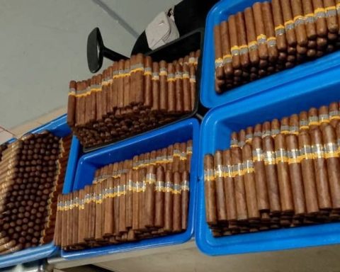 Tabacos decomisados en aeropuerto de La Habana