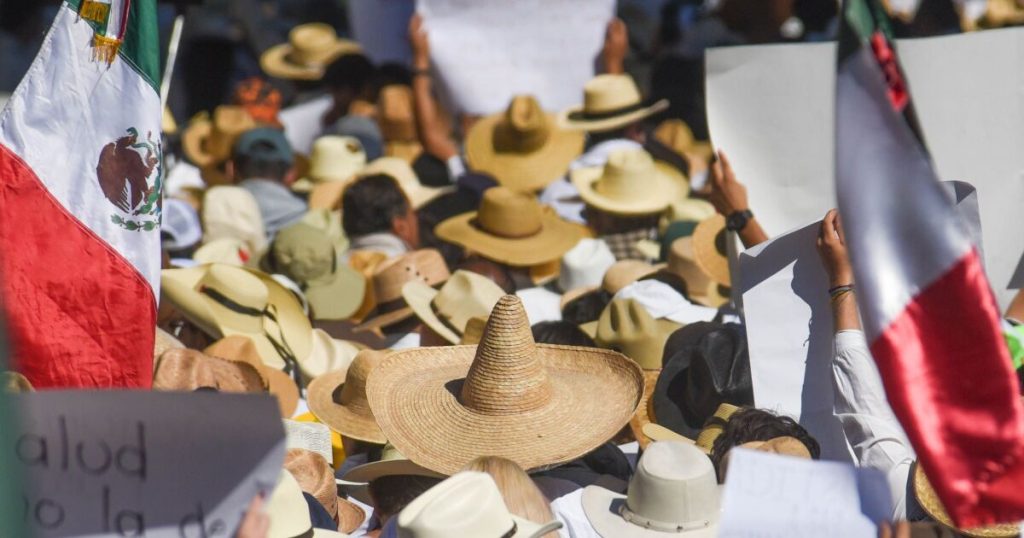 This is how they marched in the states for the murder of Carlos Manzo