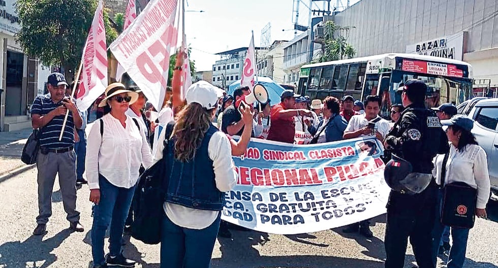Thousands of students affected by teacher strike in Piura
