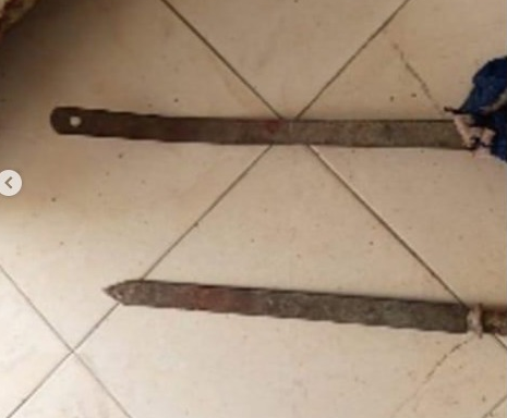 Tragedia en Villa Mella: Exconvicto asesina a su madre y hermano con barras de hierro