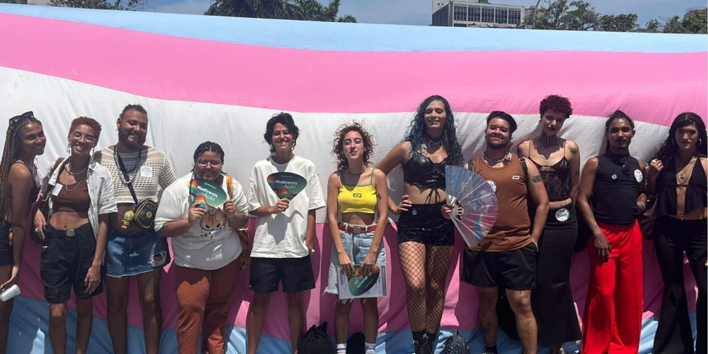 Trans and transvestite march calls for guarantee of rights and end to violence