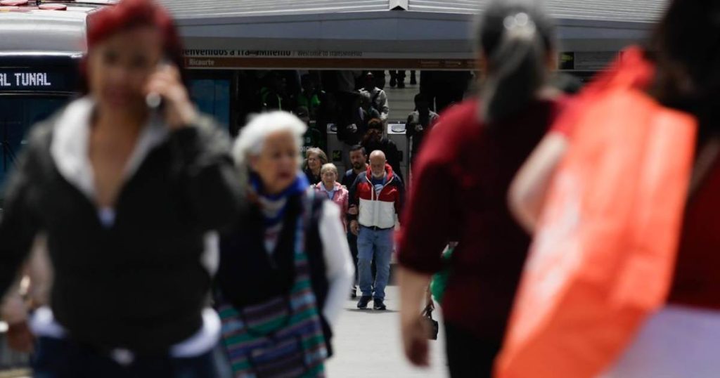 TransMilenio will suspend service at Portal Américas and Biblioteca Tintal on the festive long weekend of November 15
